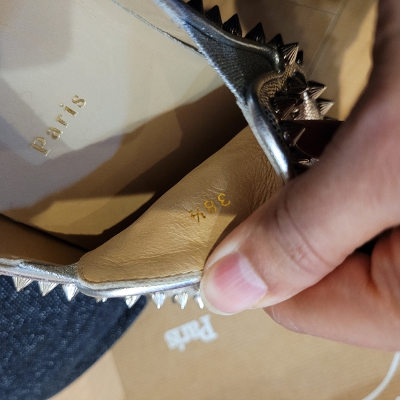 Christian Louboutin Spiky Silver Woman's Roller Boat flat shoe - Picture 8 of 16